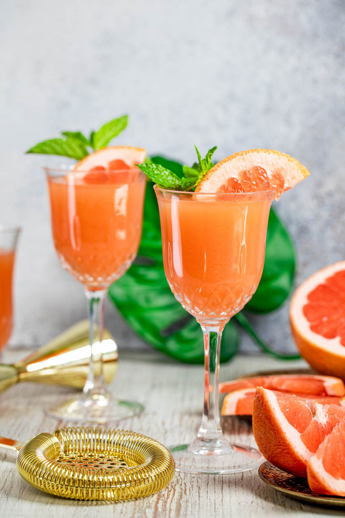 This well-balanced tart and sweet refreshing Grapefruit Martini have that flavor that can be enjoyed for this summer season!