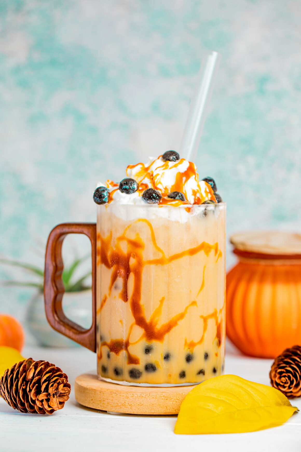 With every sip of Pumpkin Pie Bubble Tea, you're transported to a crisp fall day, where the warmth of pumpkin pie fills the air.
