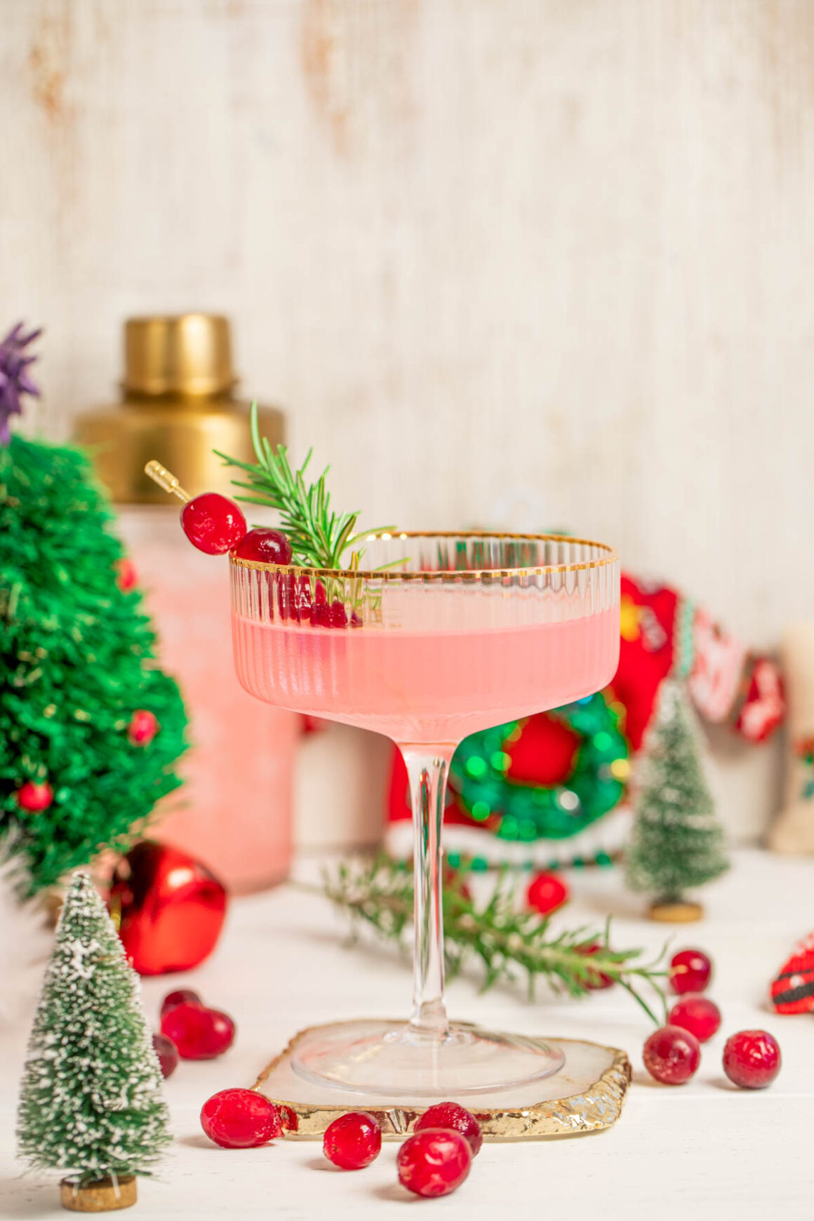 Best recipe for Pink Holiday Cocktail