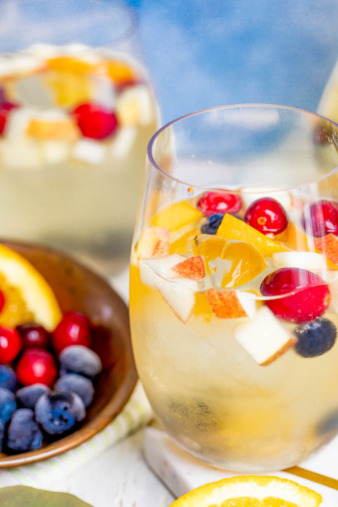 White Sangria is the perfect recipe for this summer and to celebrate this 4th of July with a refreshing, harmonious cocktail full of fruity flavor that everyone will love!