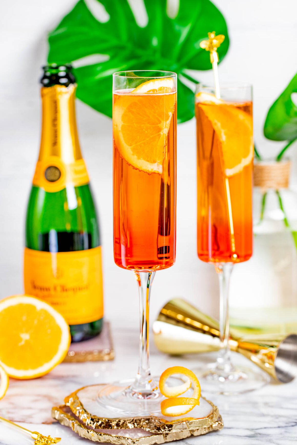 2 limoncello aperol spritz cocktails, serve in a champagne glasses