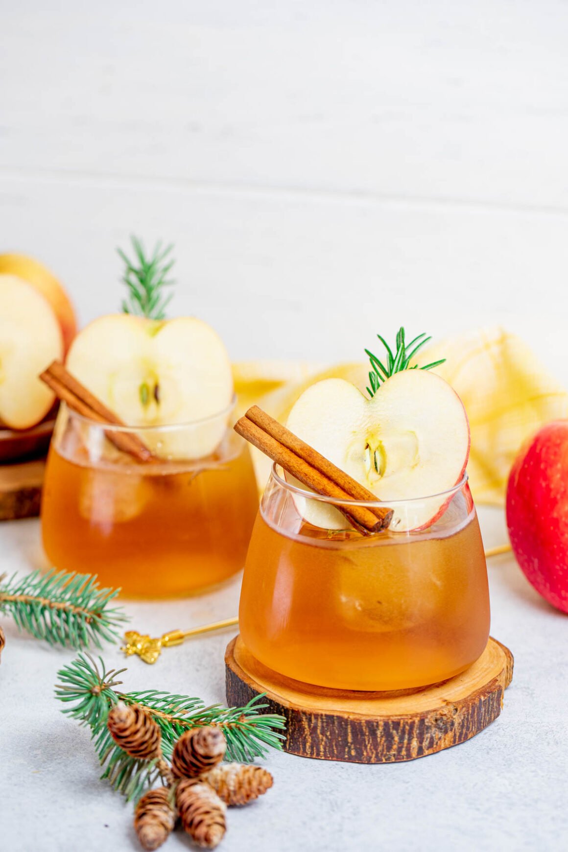 Holiday Apple Cider Cocktail!